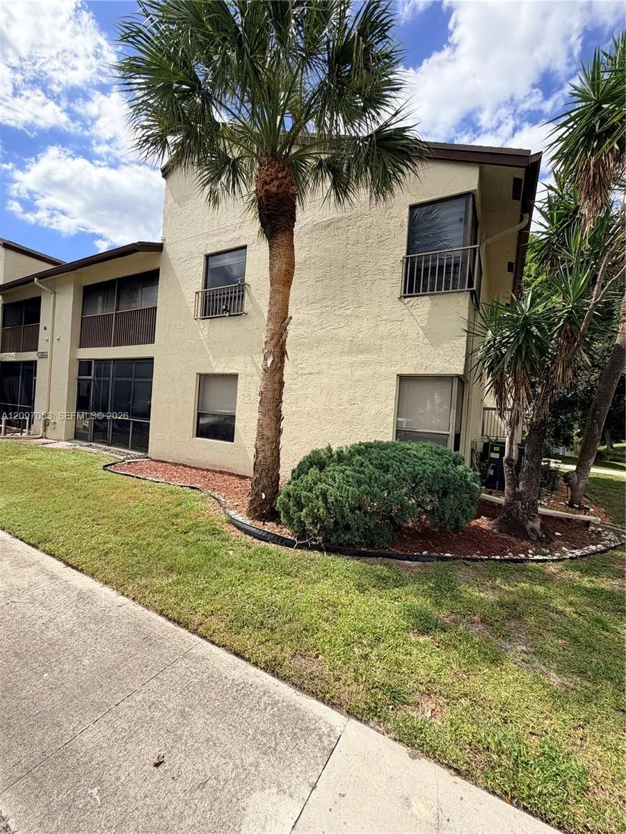 3171 Cocoplum Circle #3382