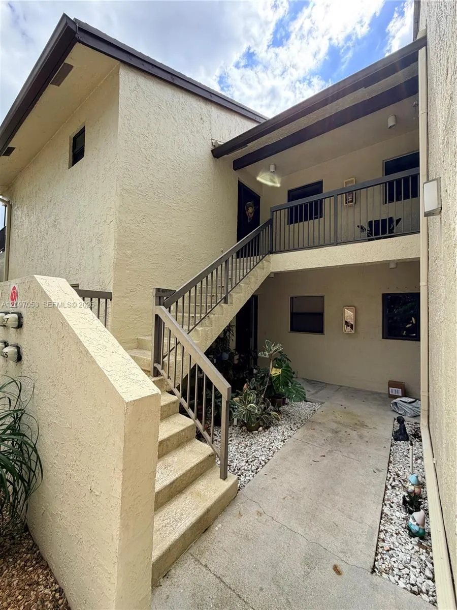 3171 Cocoplum Circle #3382