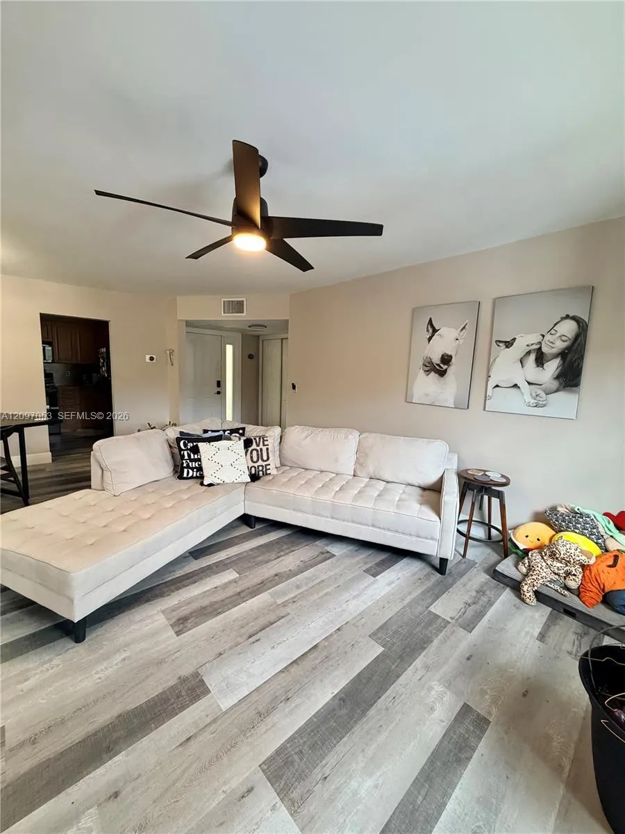 3171 Cocoplum Circle #3382