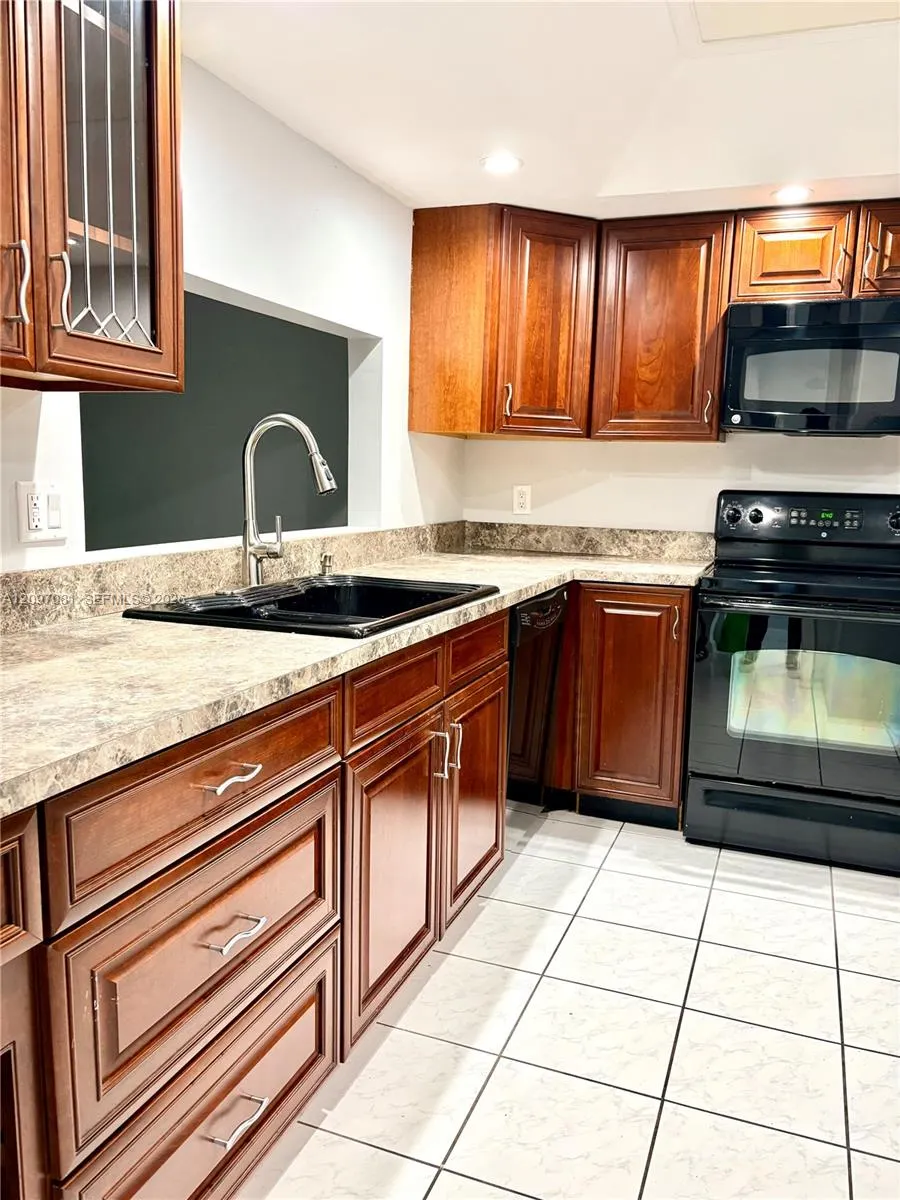 3271 Coral Springs Drive #2