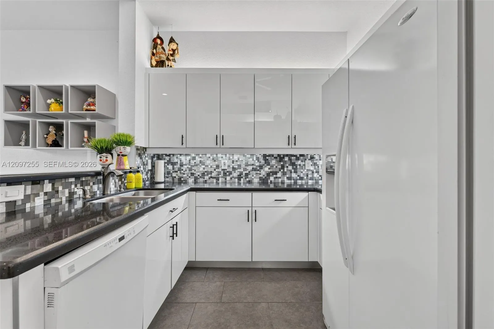 7932 E Exeter Boulevard E #202
