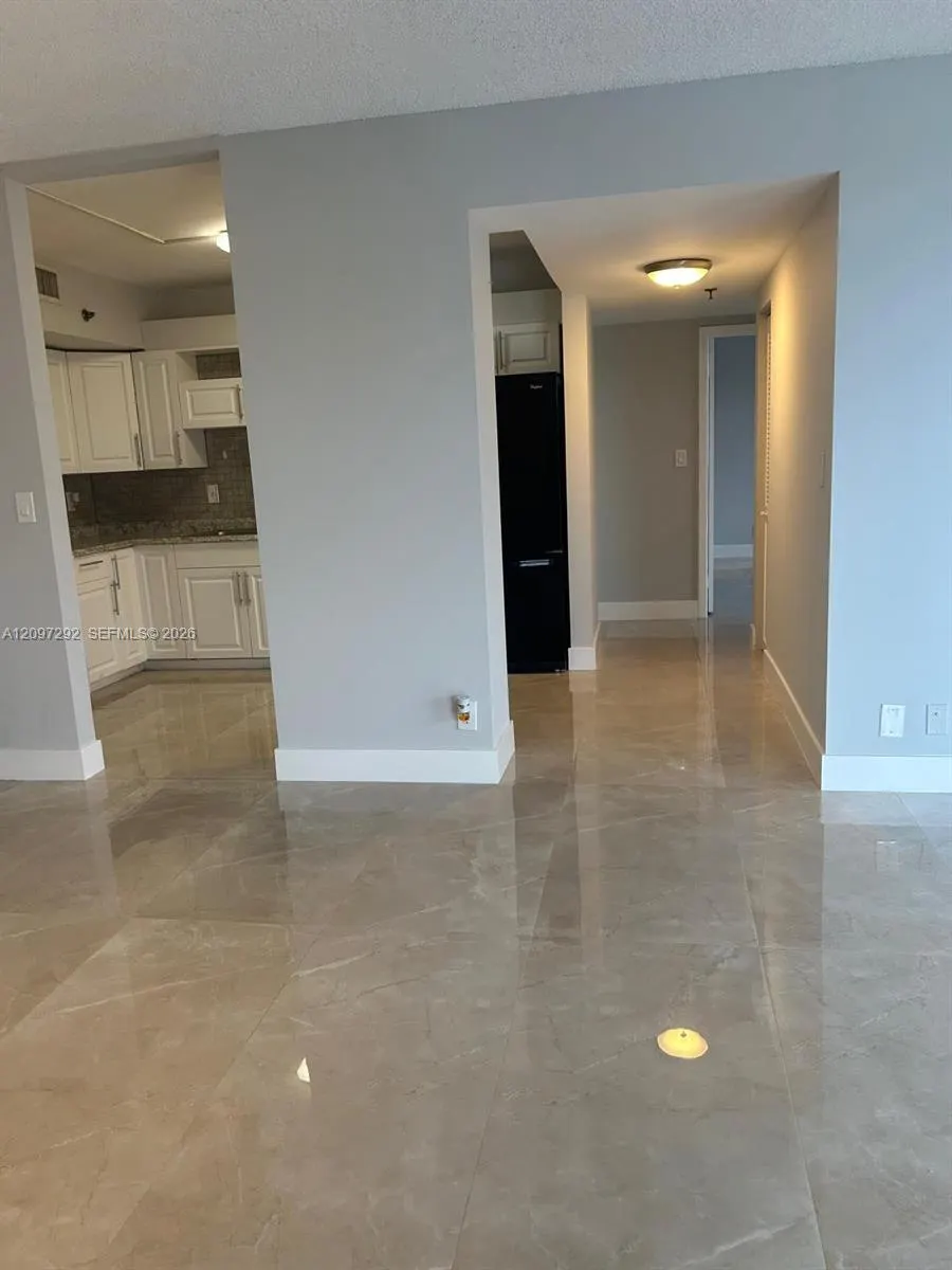 901 Hillcrest Drive #315