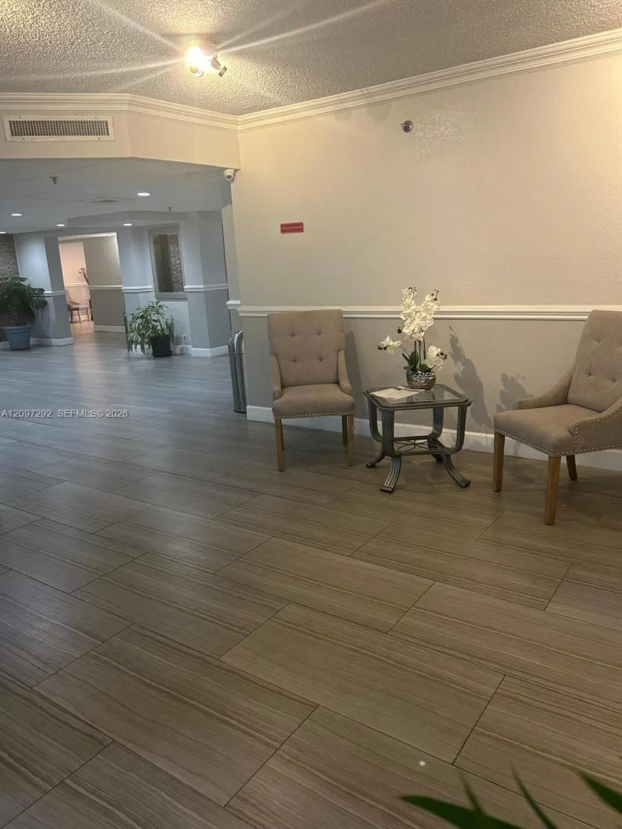 901 Hillcrest Drive #315