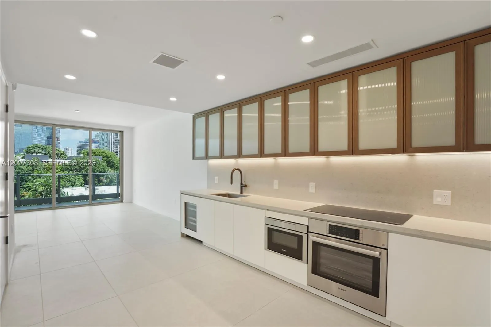 2200 Brickell Avenue #306