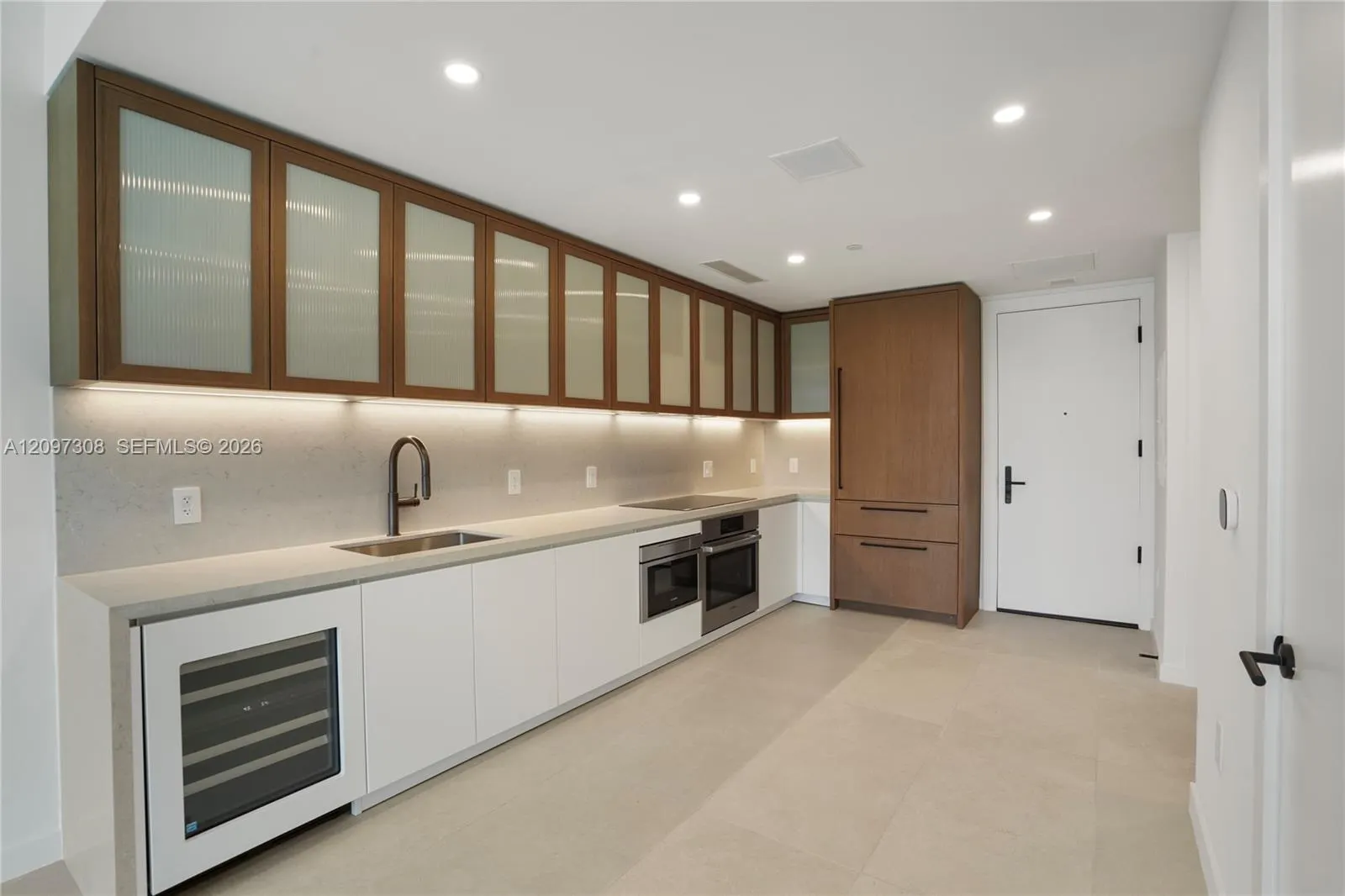 2200 Brickell Avenue #306