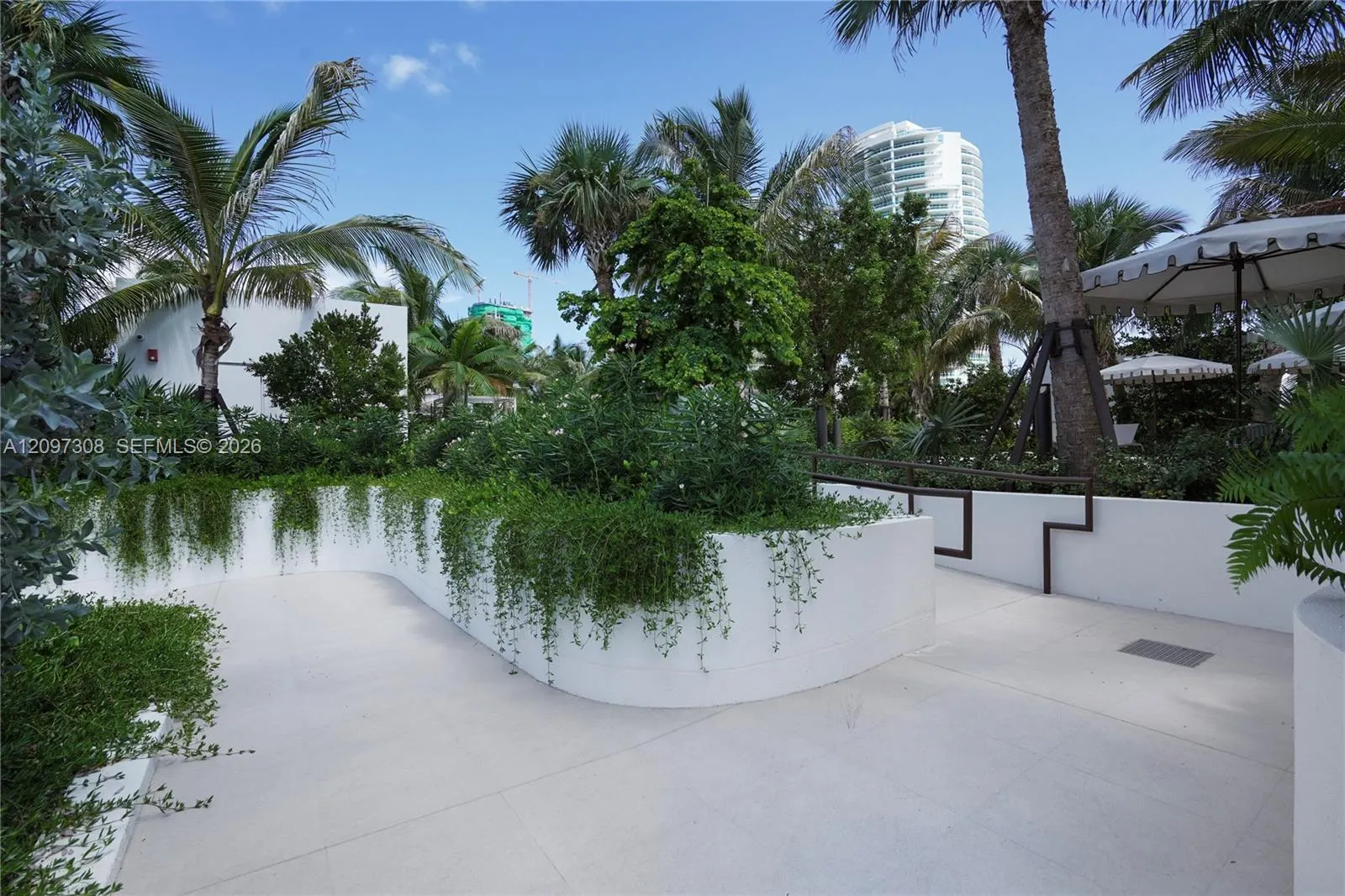 2200 Brickell Avenue #306