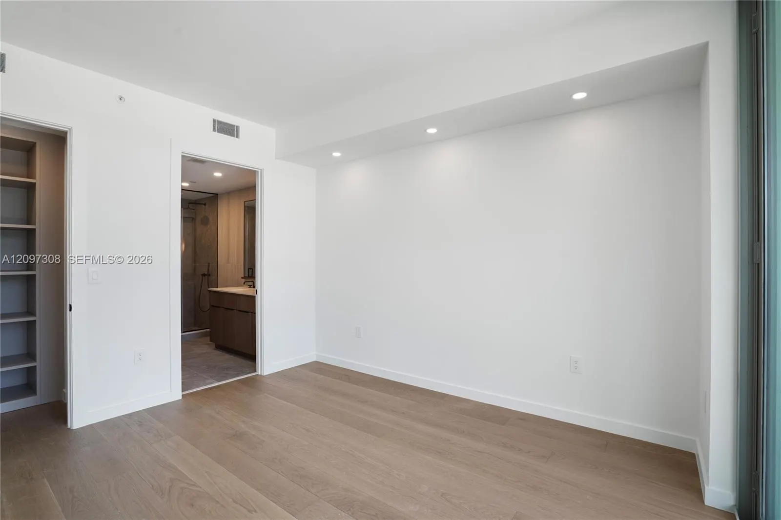 2200 Brickell Avenue #306