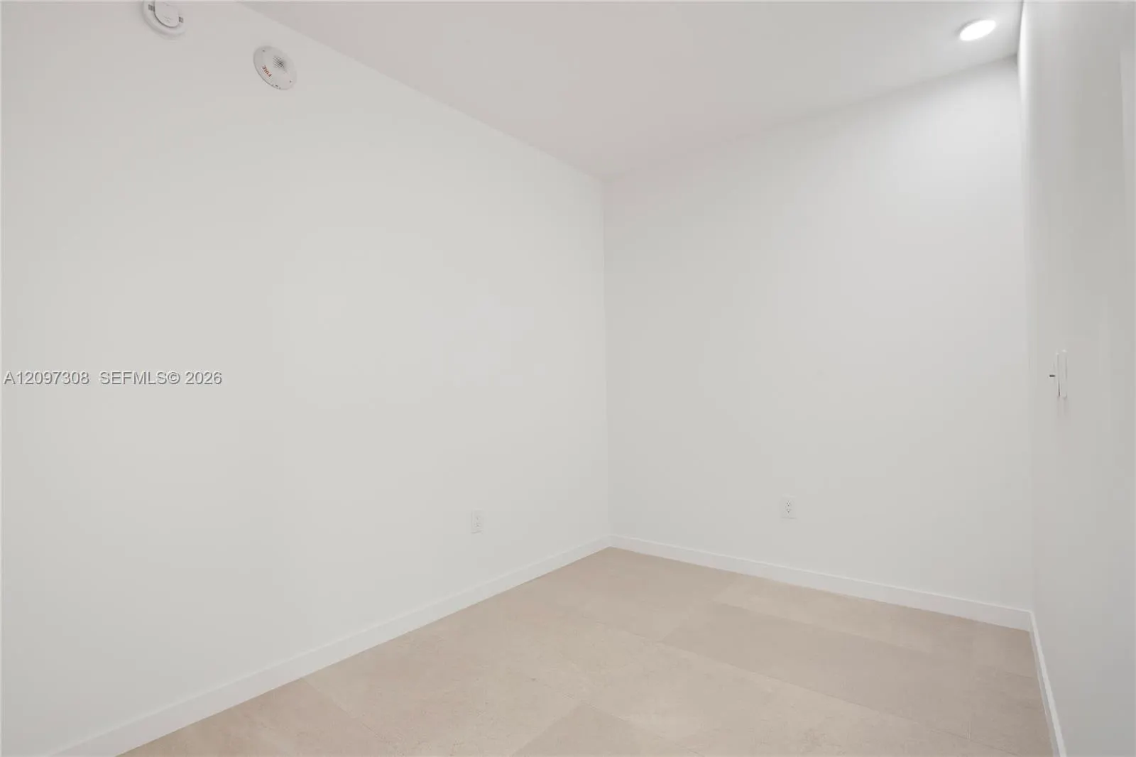 2200 Brickell Avenue #306