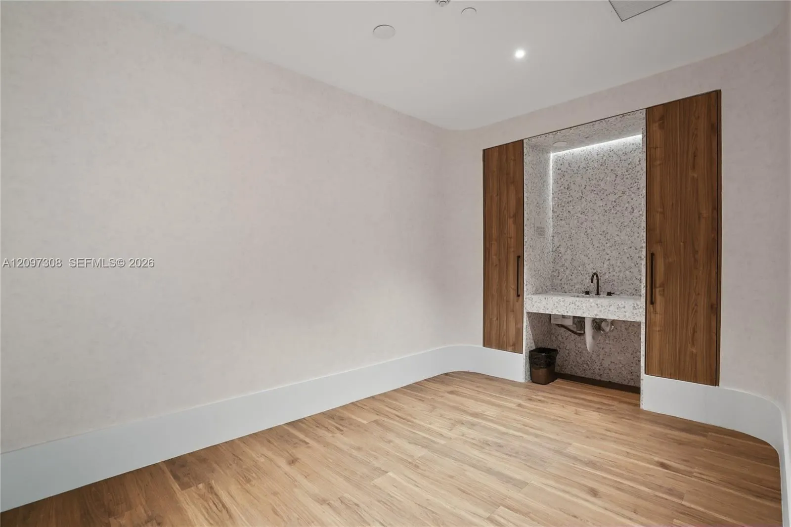 2200 Brickell Avenue #306