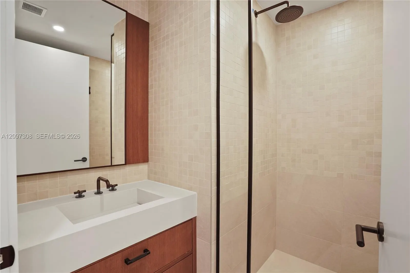 2200 Brickell Avenue #306