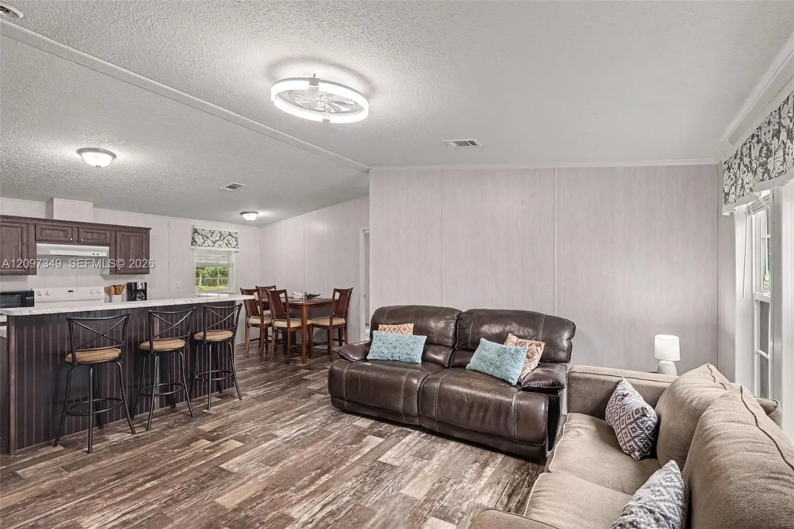 2856 Pioneer 9th Street