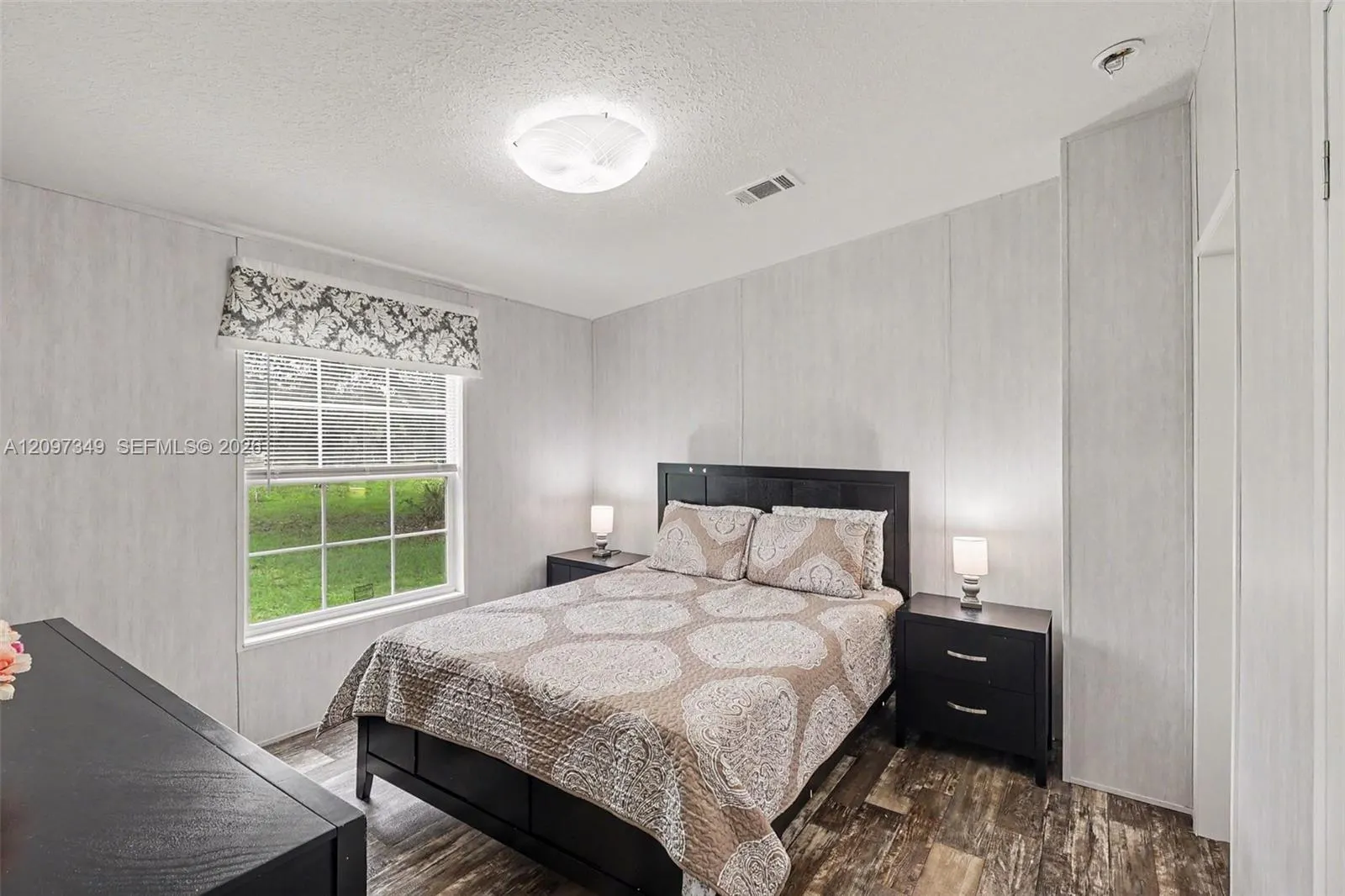2856 Pioneer 9th Street