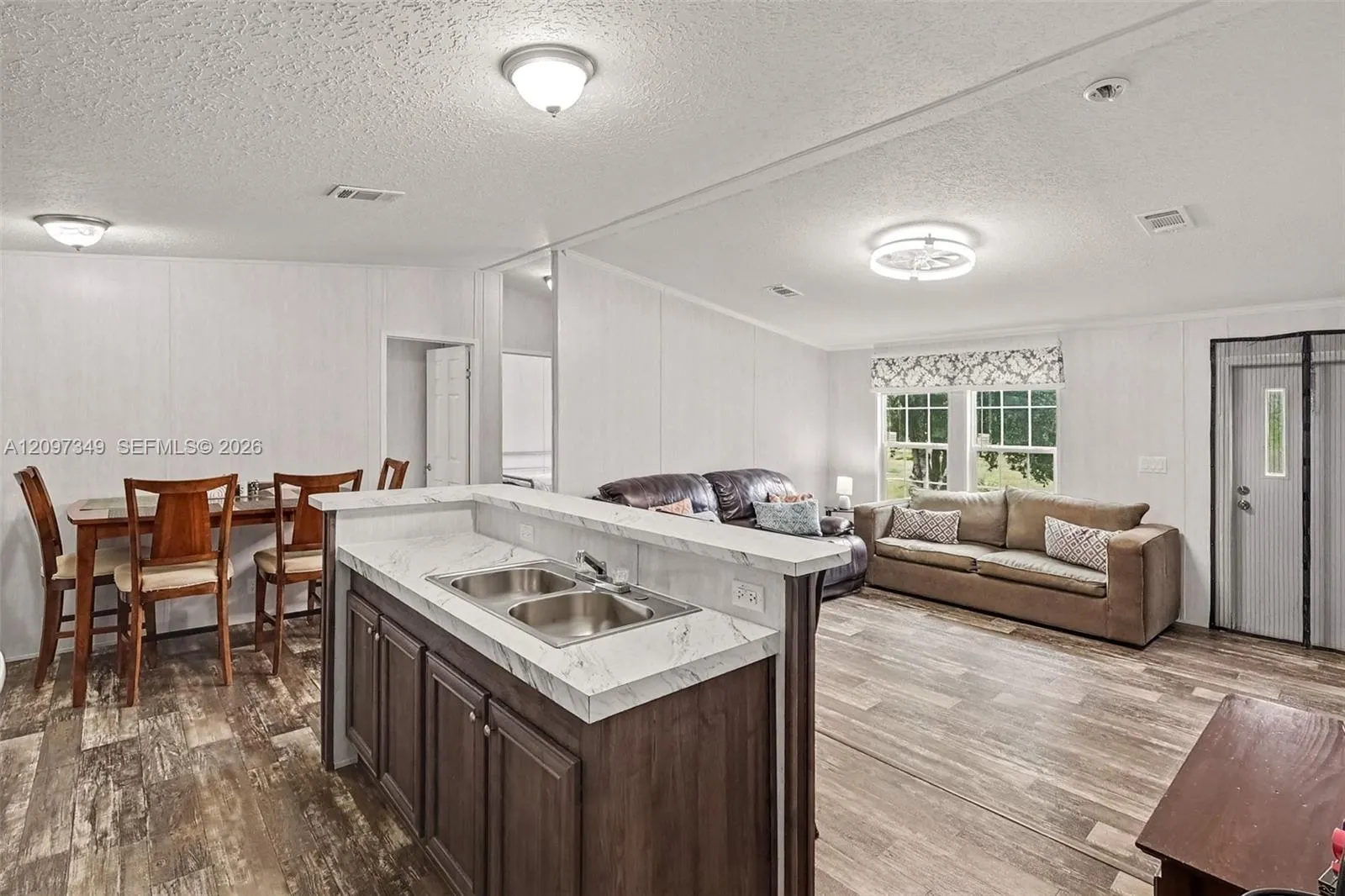 2856 Pioneer 9th Street