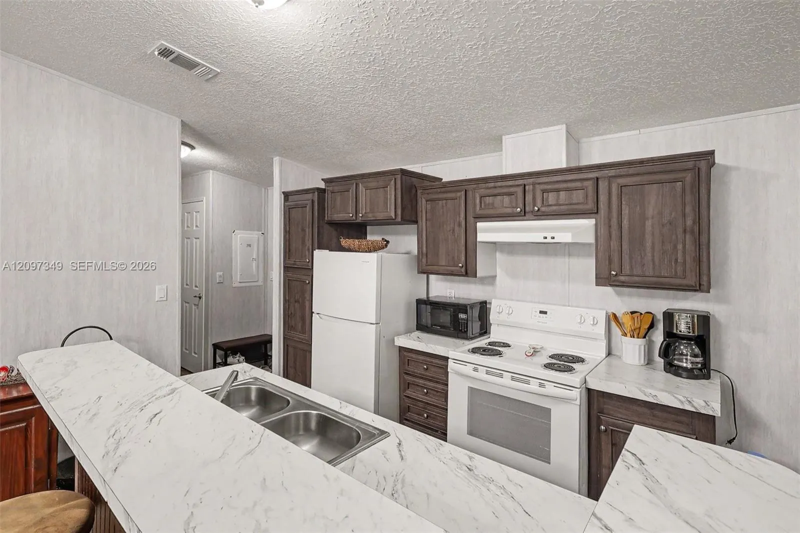 2856 Pioneer 9th Street