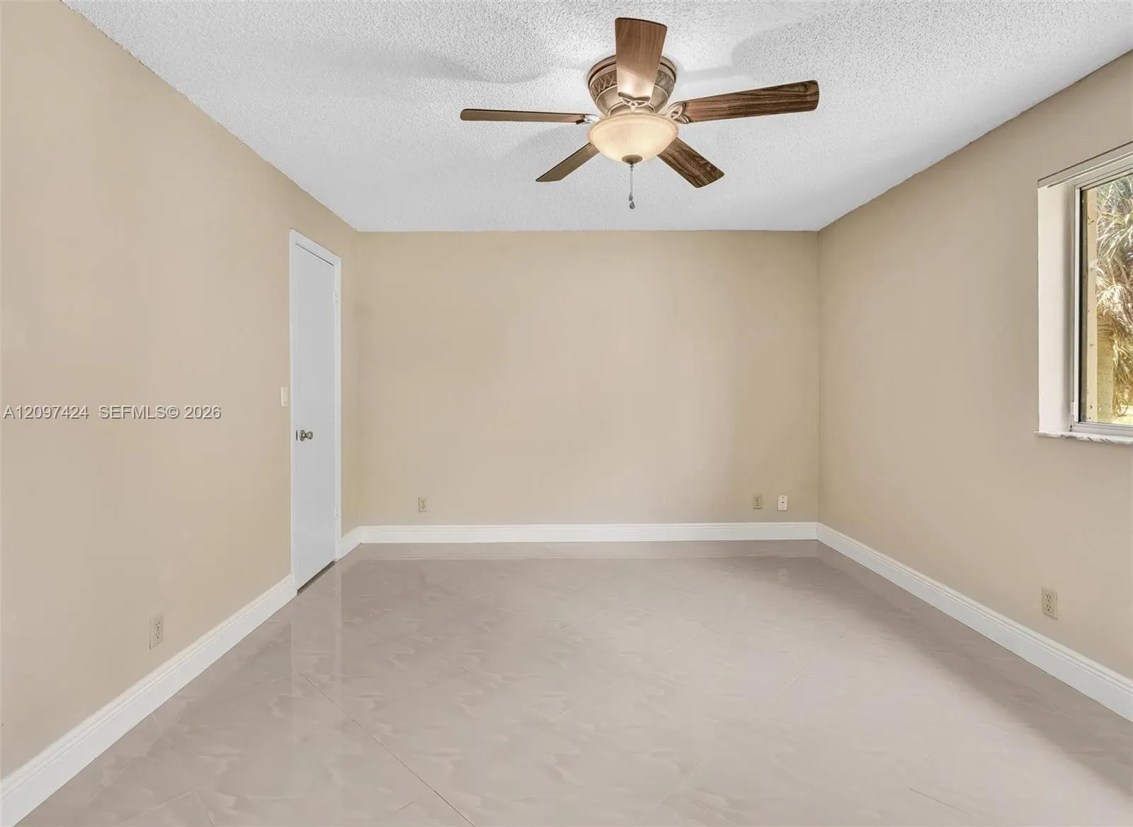 3370 N Pinewalk Drive N #1222