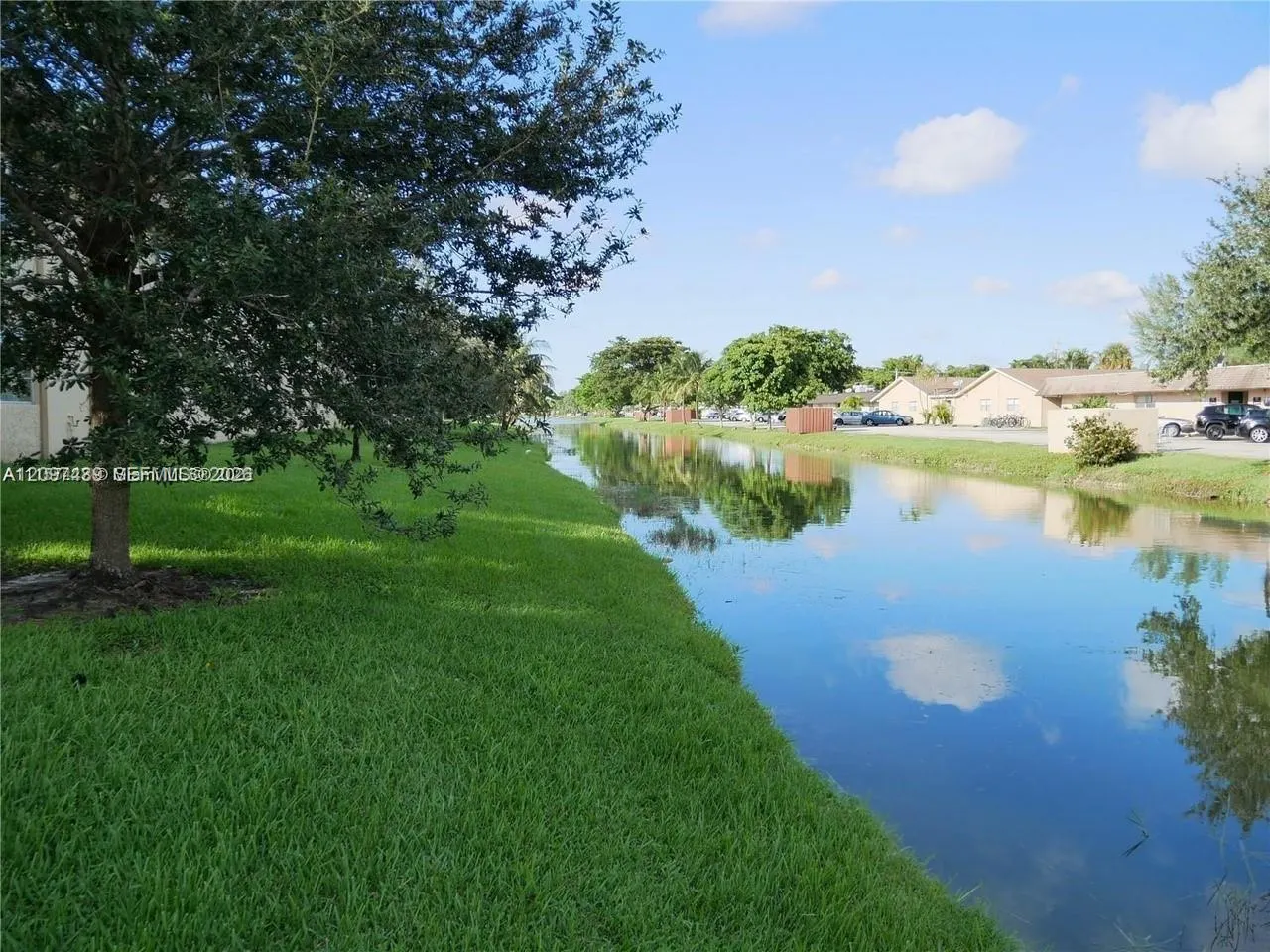 406 Lakeside Drive #117