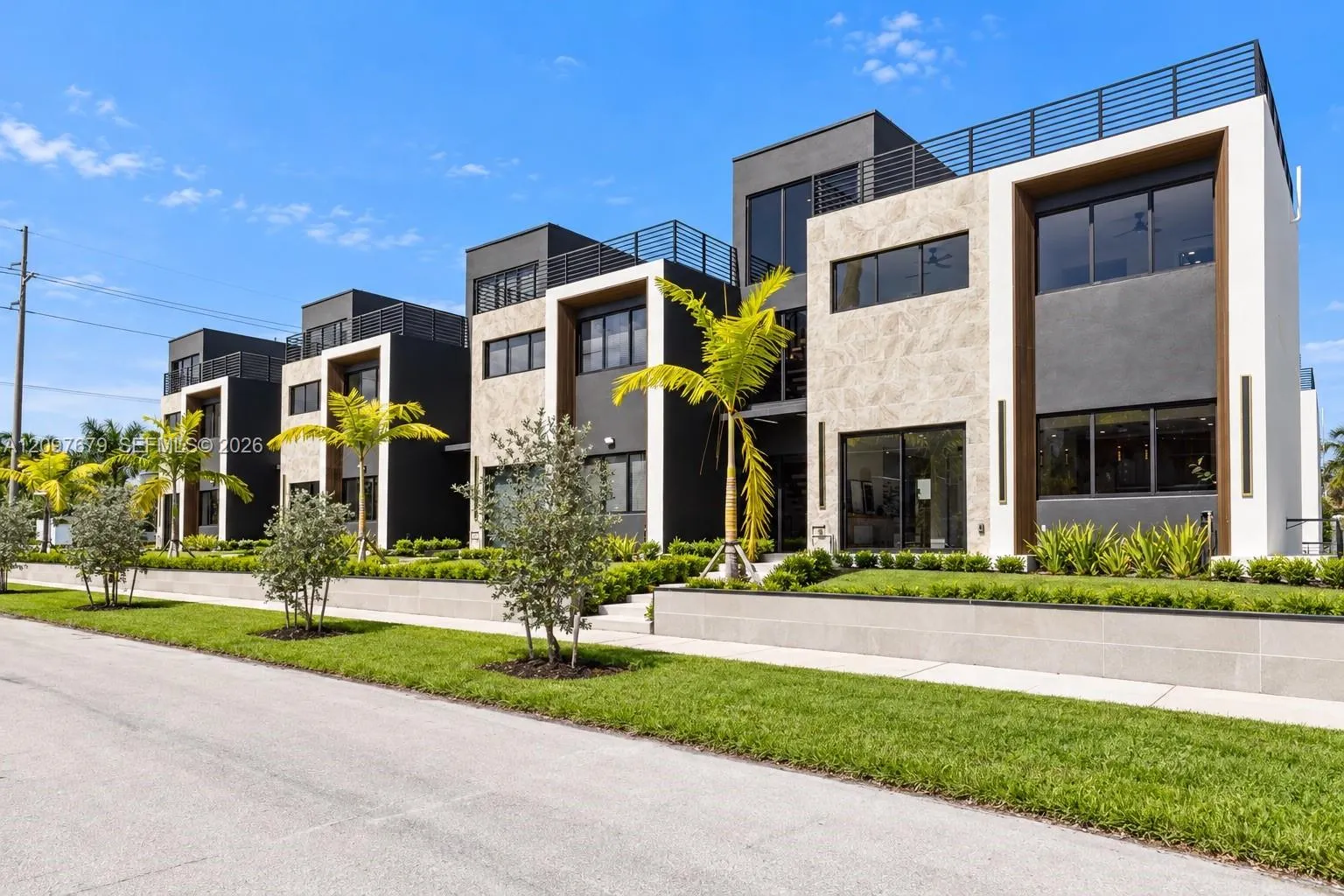 843 SW 14th Court