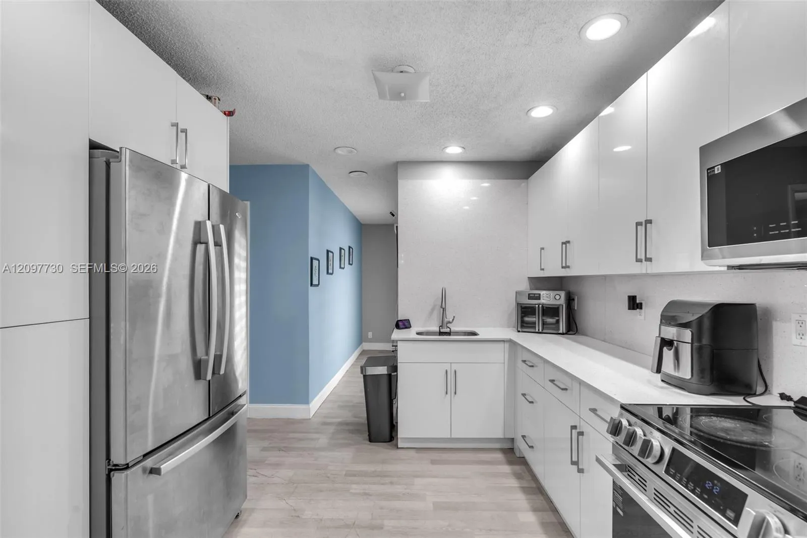 850 NW 79th Avenue