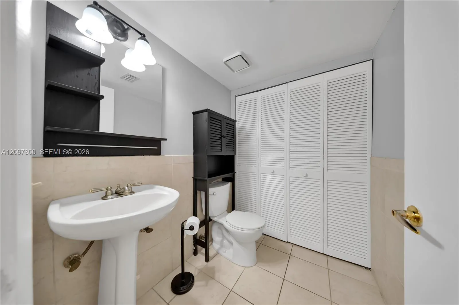 11915 SW 13th Court #11915