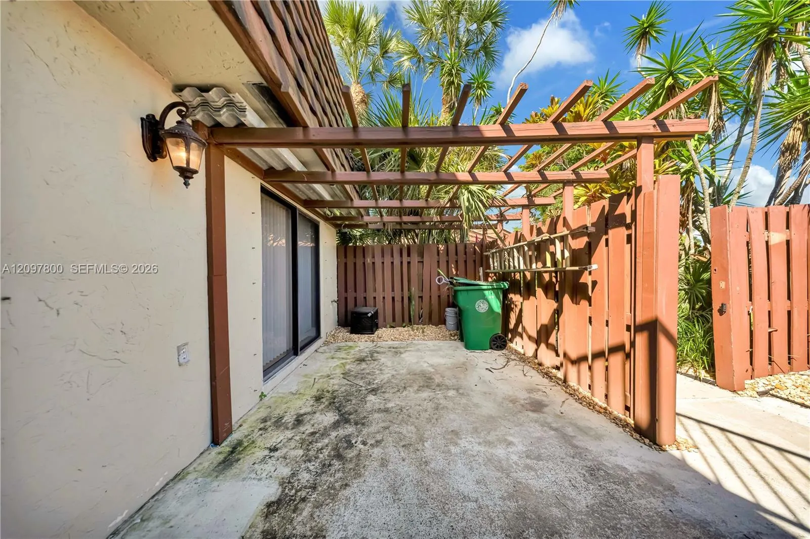 11915 SW 13th Court #11915