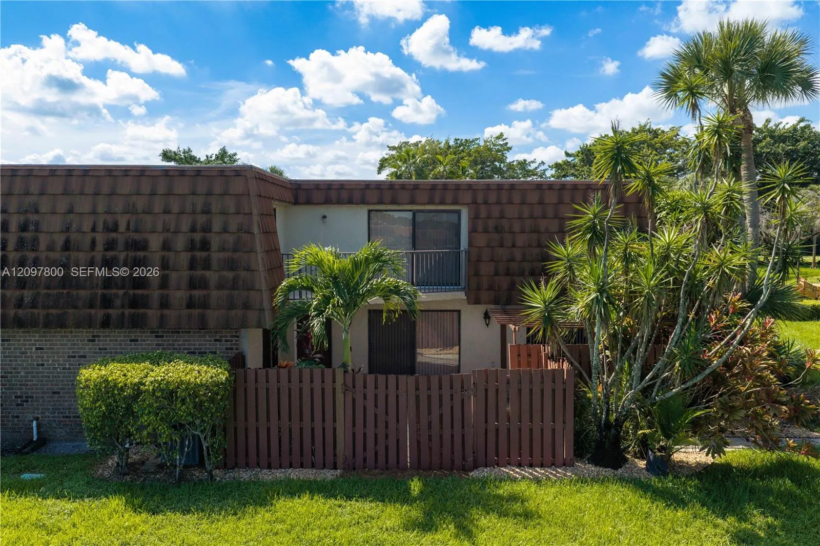 11915 SW 13th Court #11915
