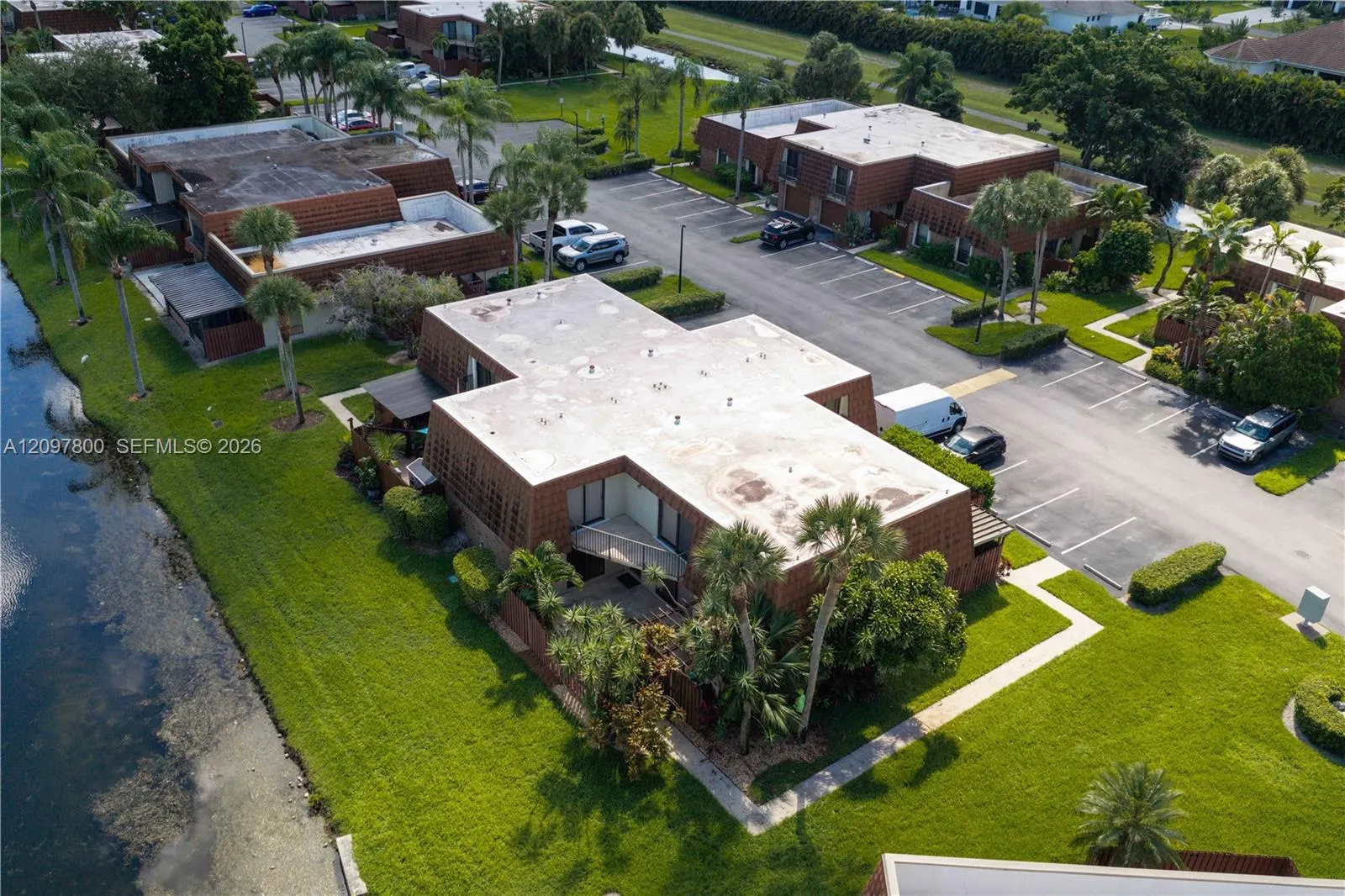 11915 SW 13th Court #11915