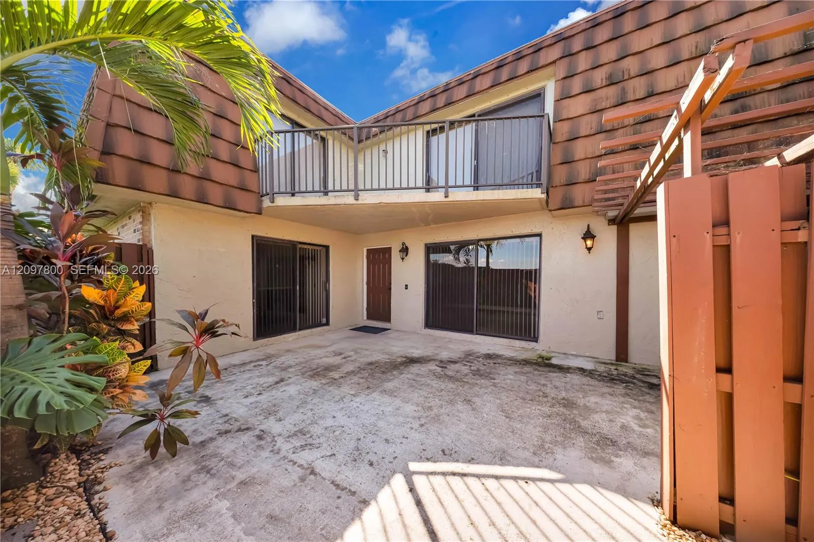 11915 SW 13th Court #11915