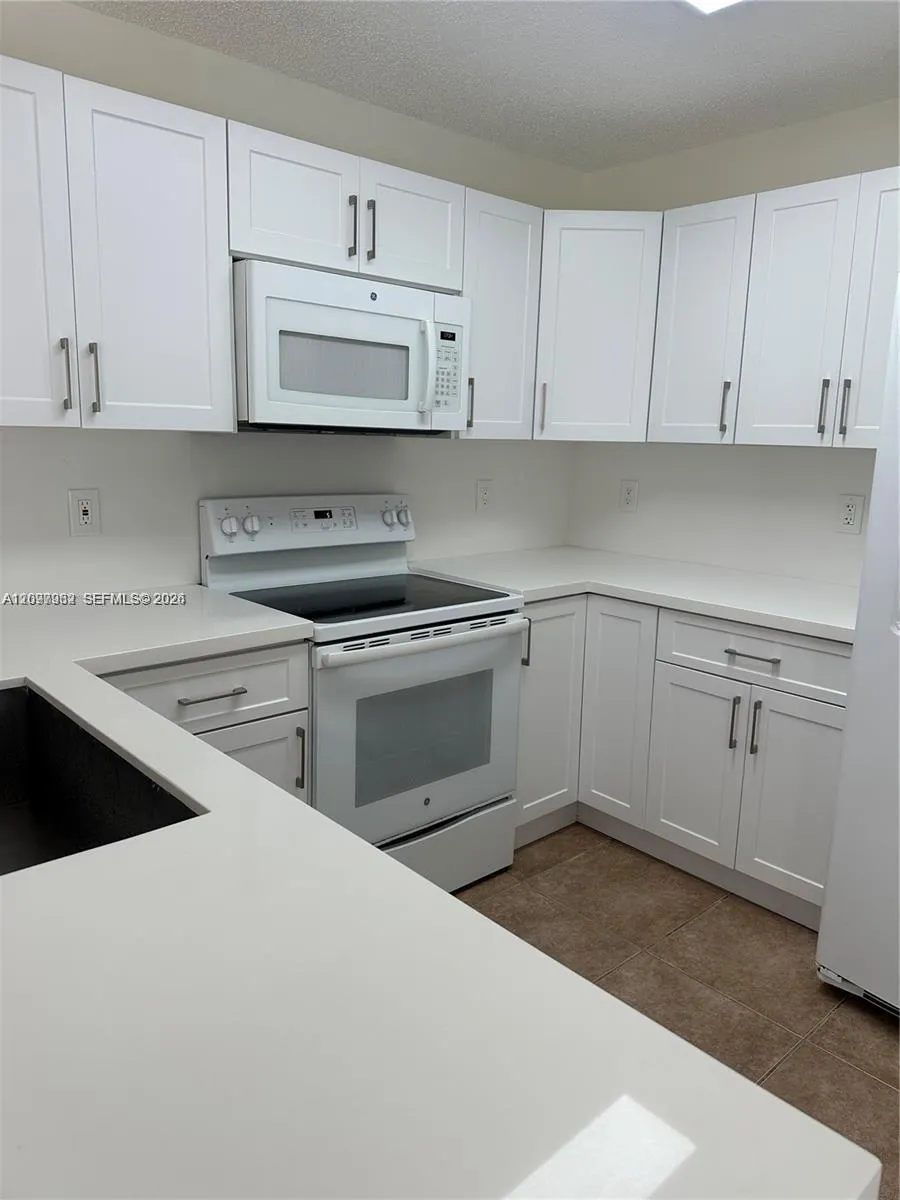 1435 SW 48th Terrace