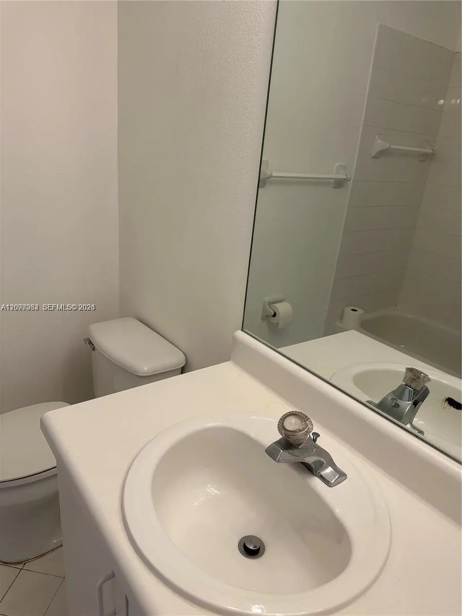 1435 SW 48th Terrace