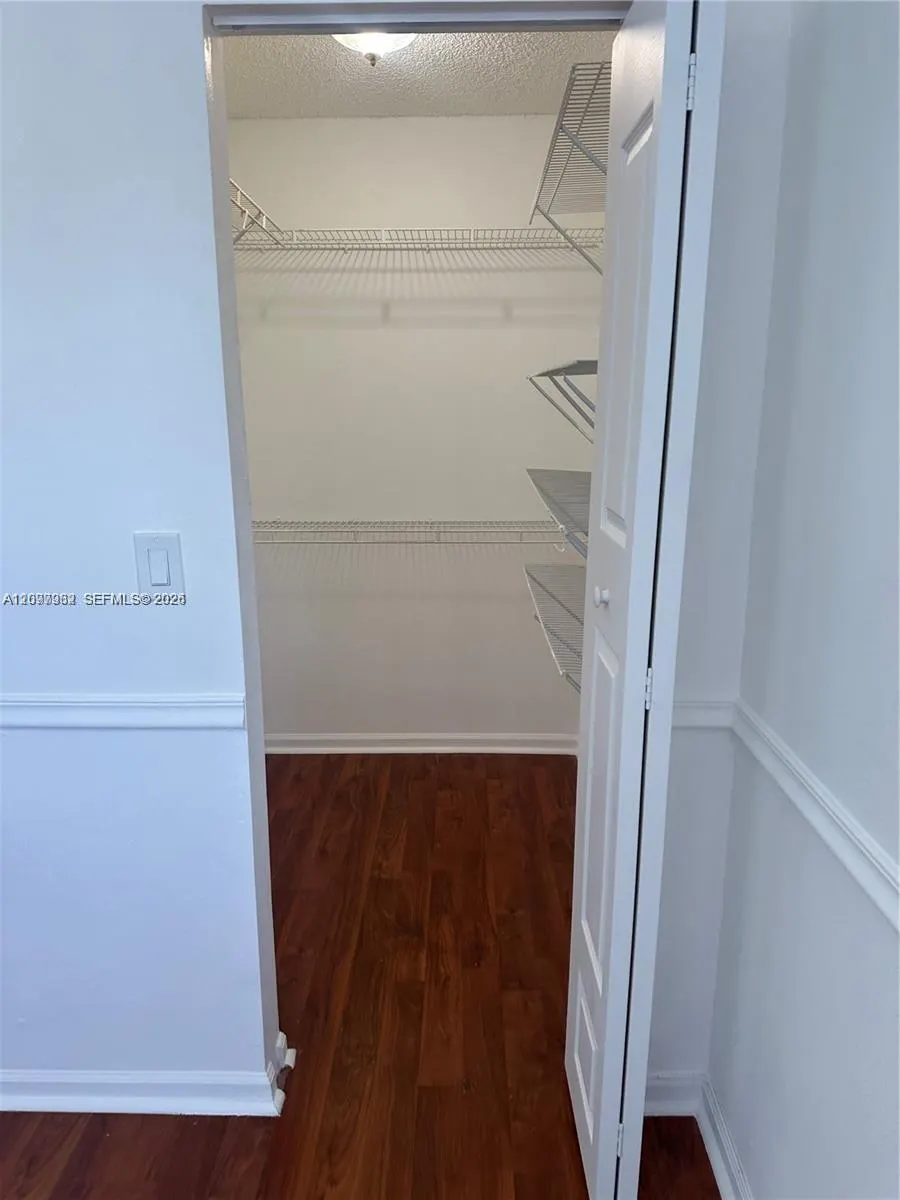 1435 SW 48th Terrace