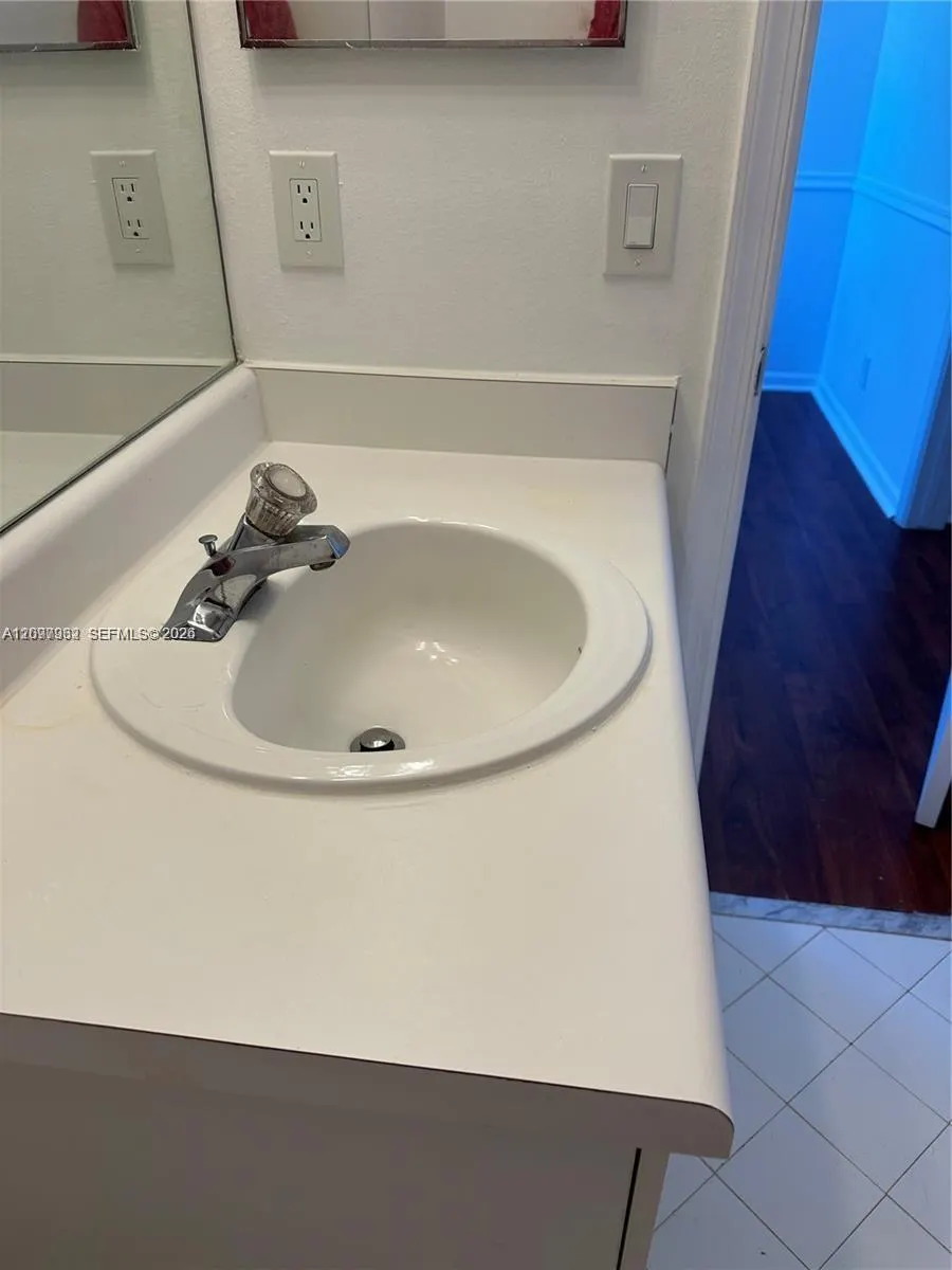 1435 SW 48th Terrace