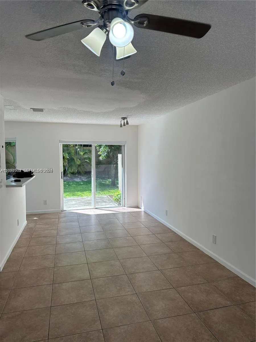 1435 SW 48th Terrace