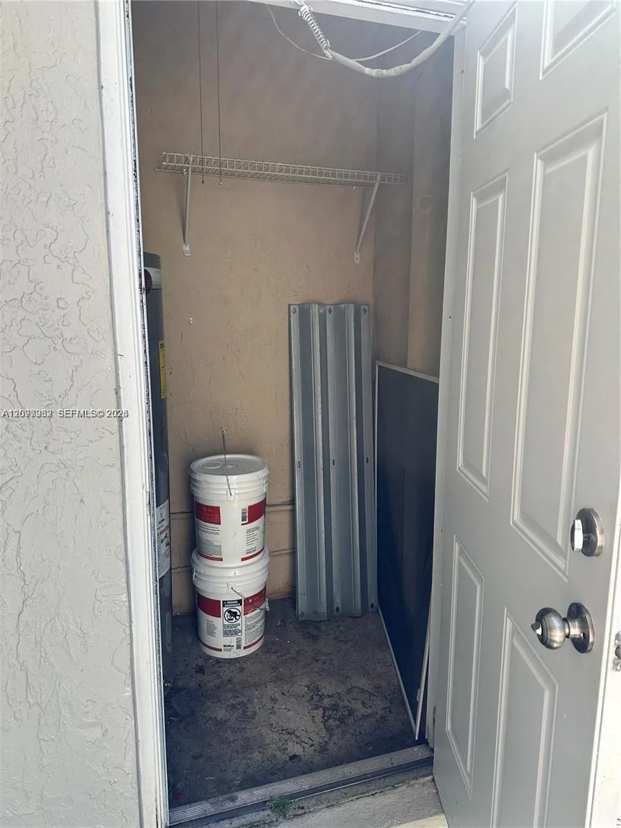 1435 SW 48th Terrace