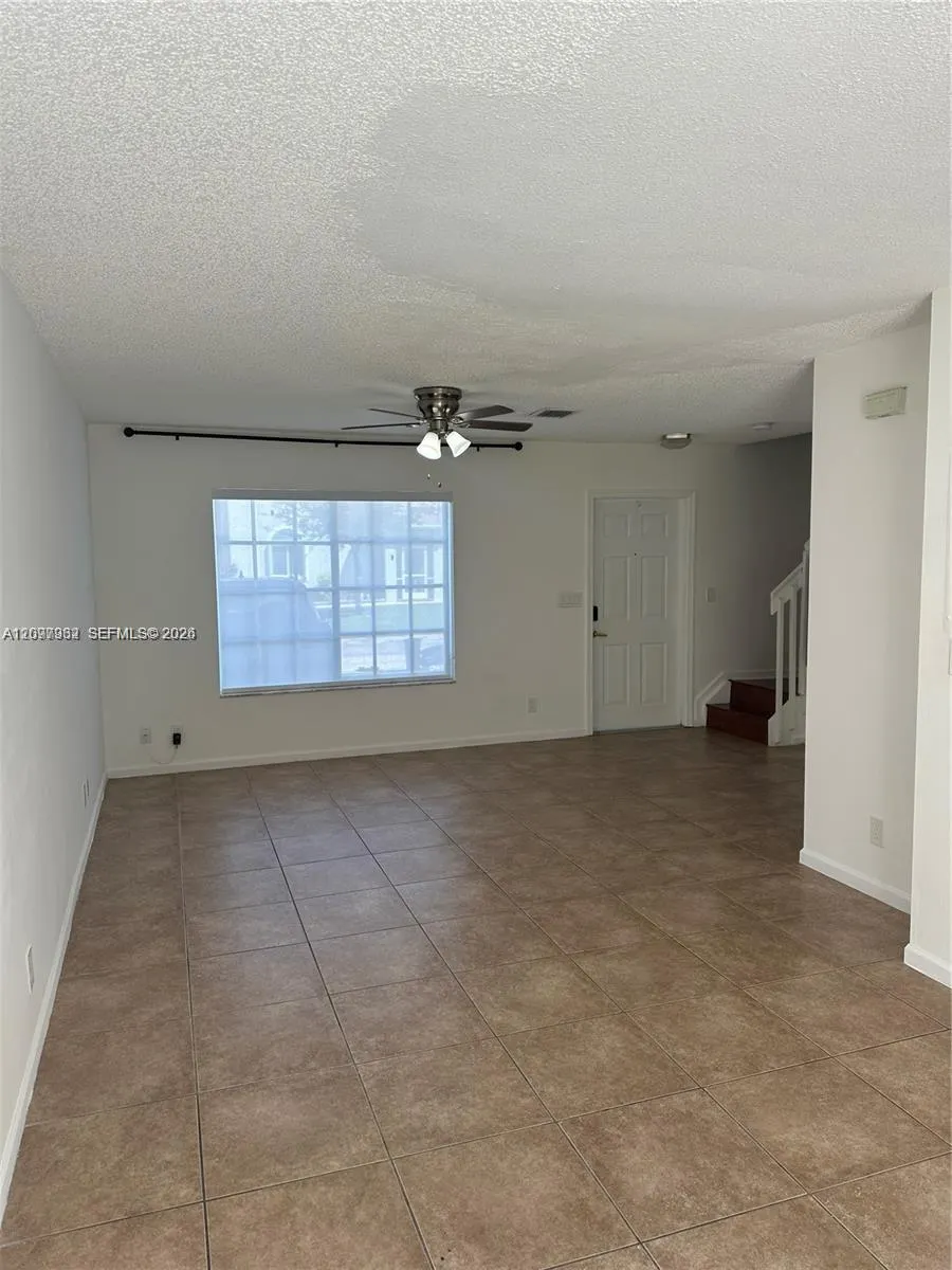 1435 SW 48th Terrace