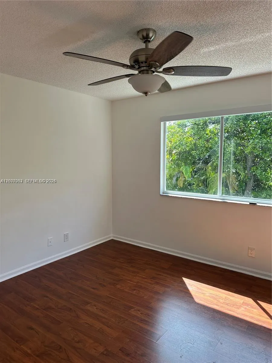1435 SW 48th Terrace