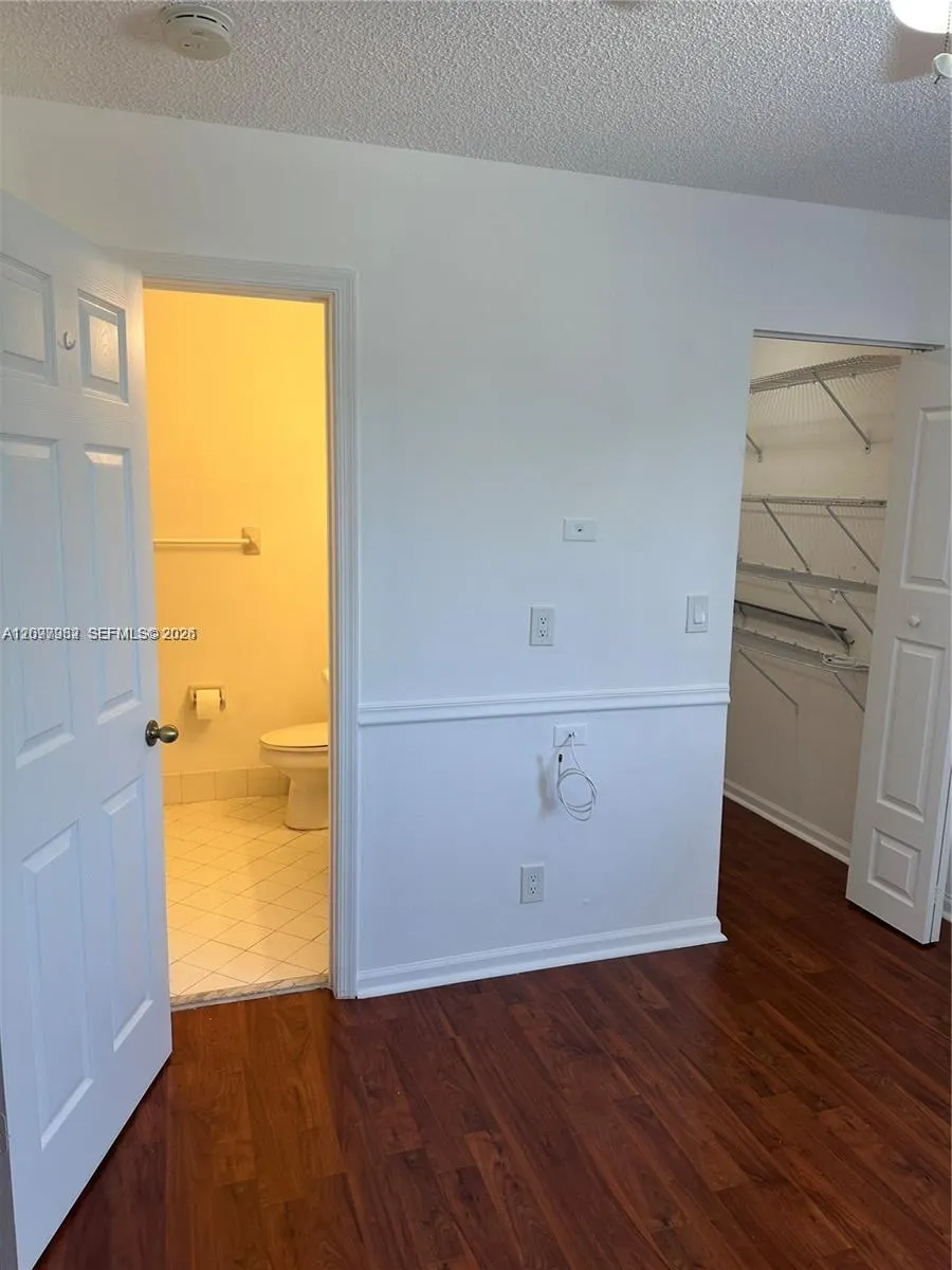 1435 SW 48th Terrace