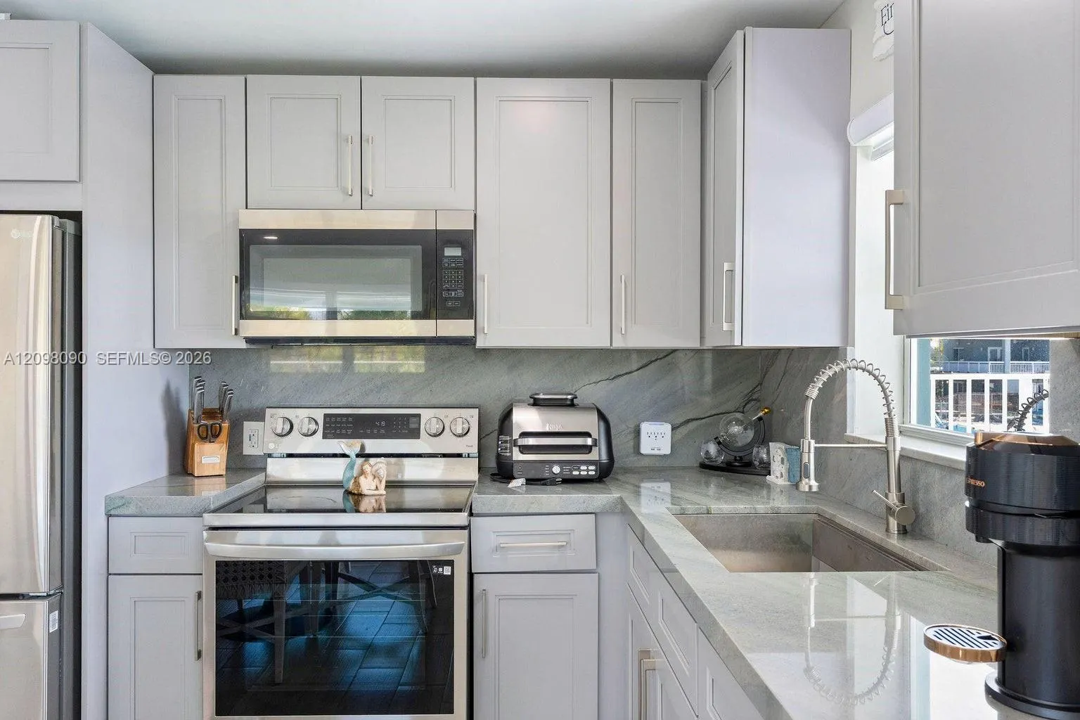 1007 Hialeah Lane