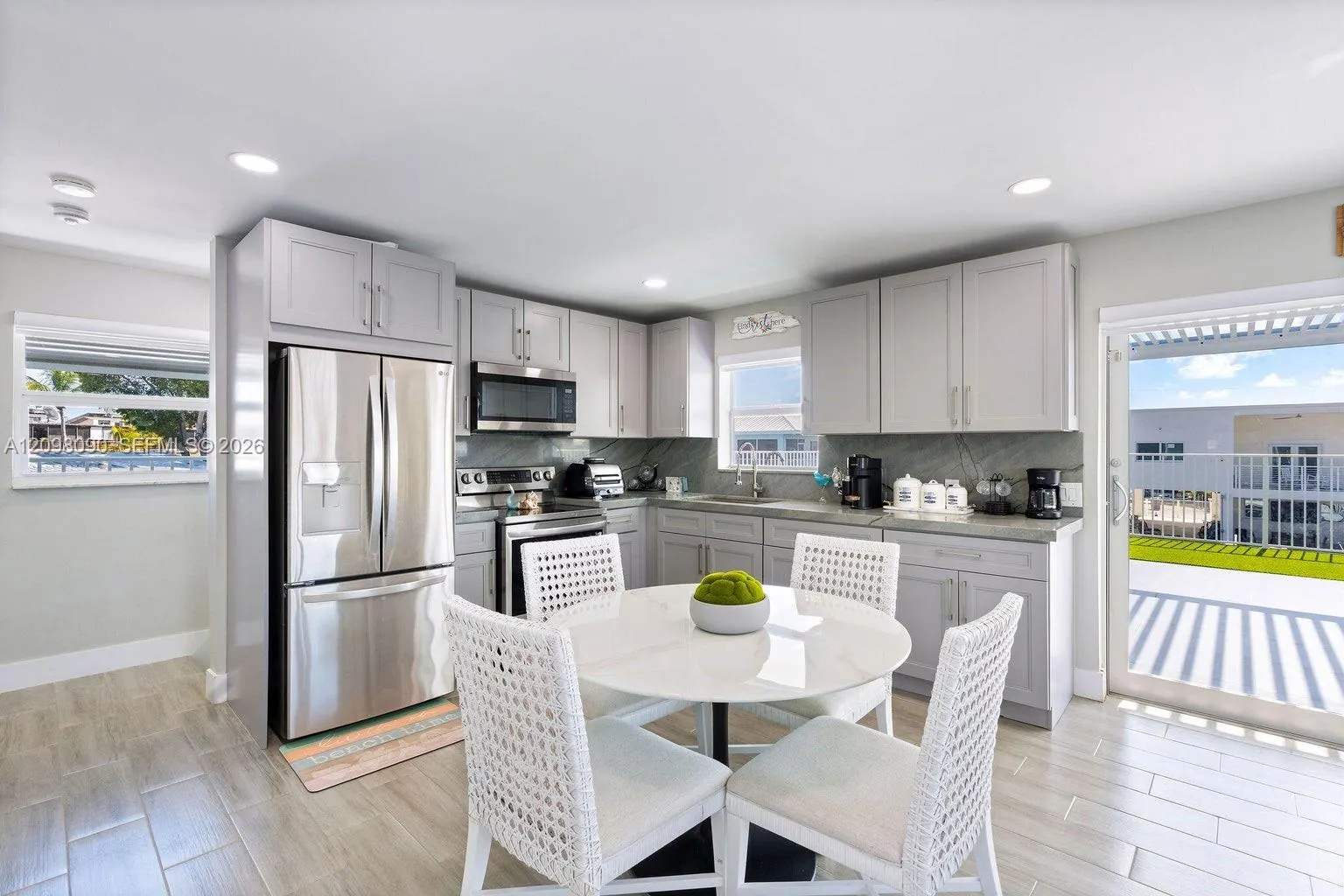 1007 Hialeah Lane