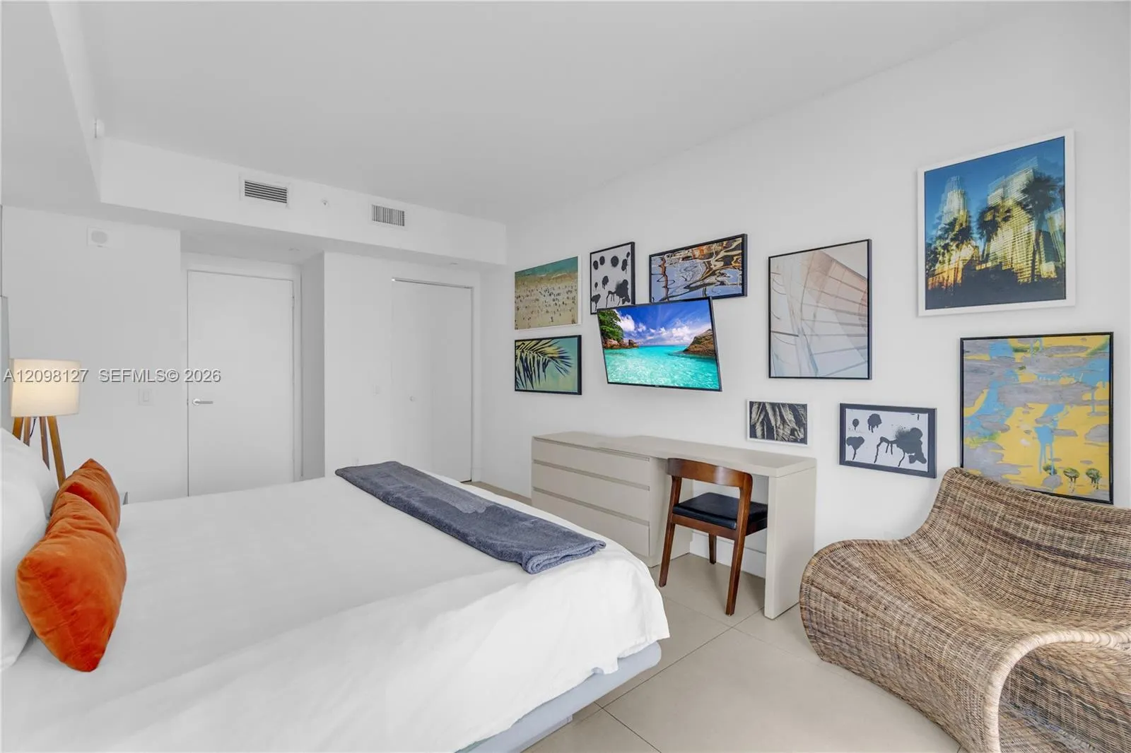 4111 S Ocean Drive #1507
