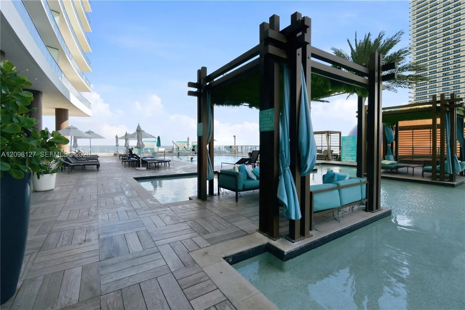 4111 S Ocean Drive #1507