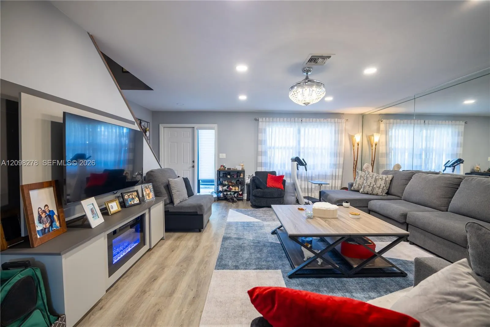 898 NW 47th Street