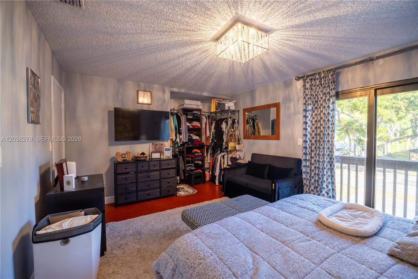 898 NW 47th Street
