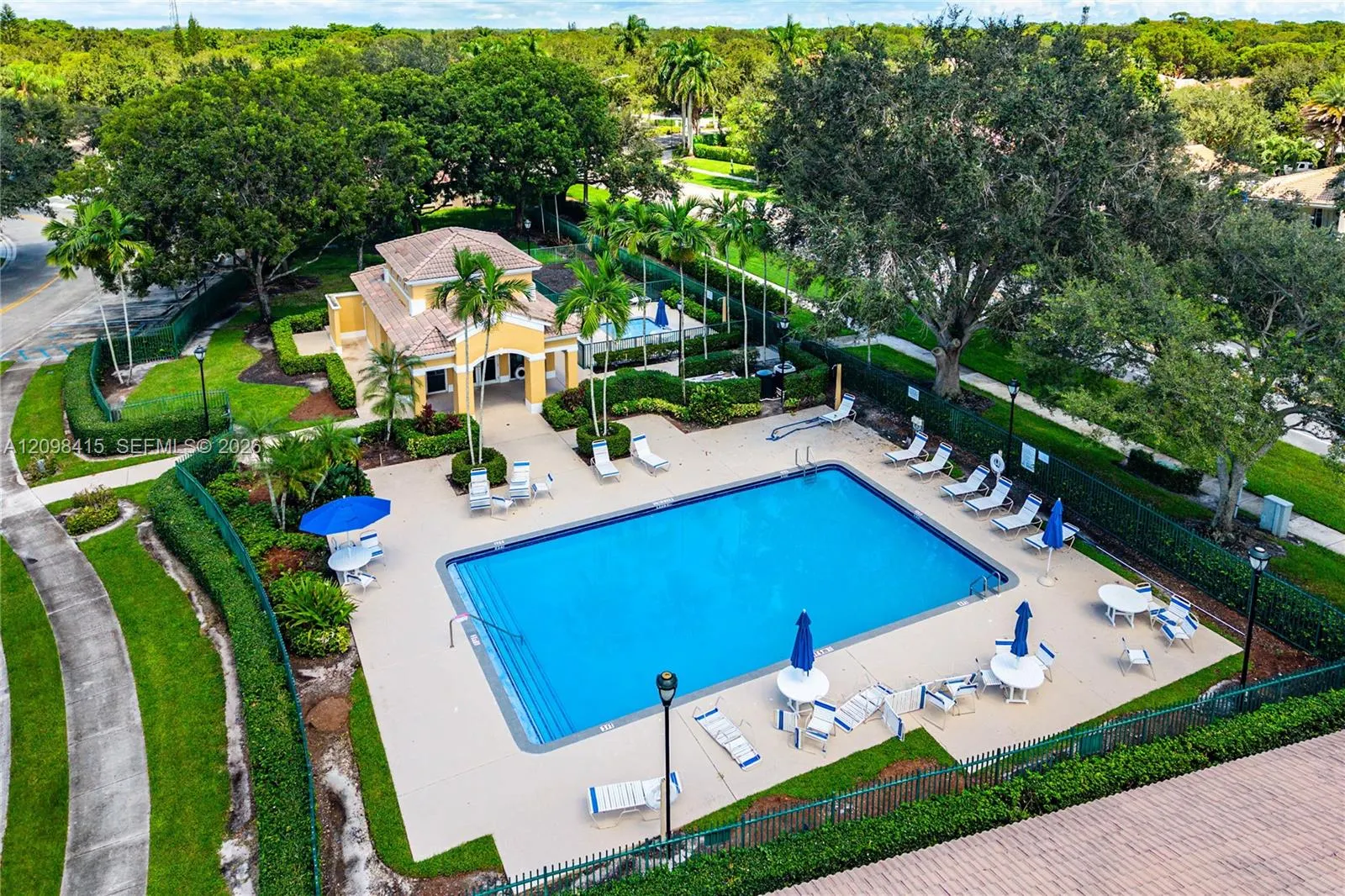 5437 NW 50th Court