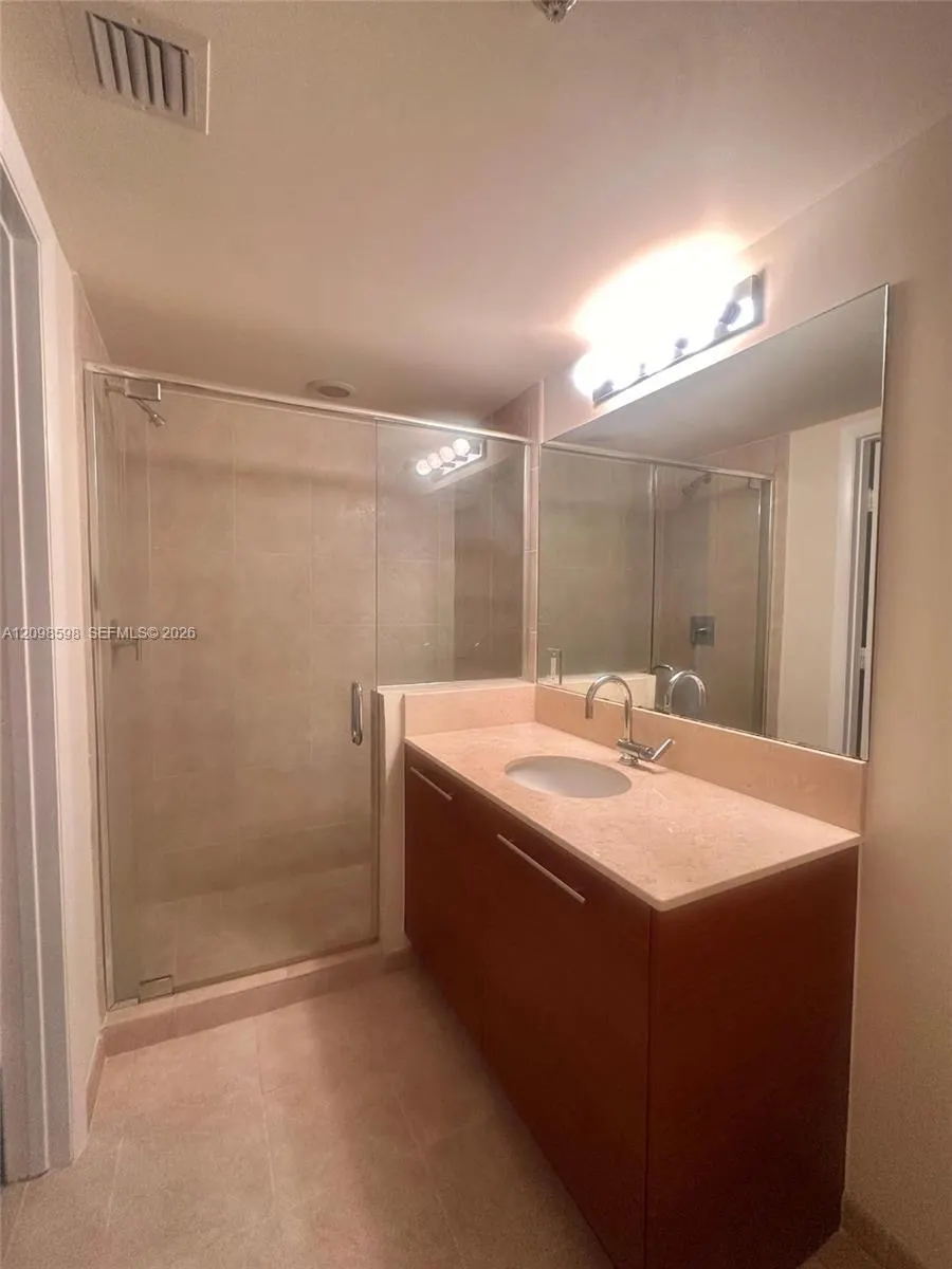 2641 N Flamingo Road #1502N