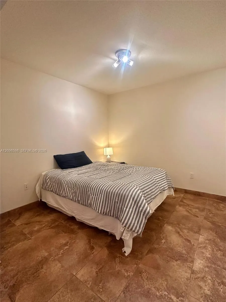 2641 N Flamingo Road #1502N