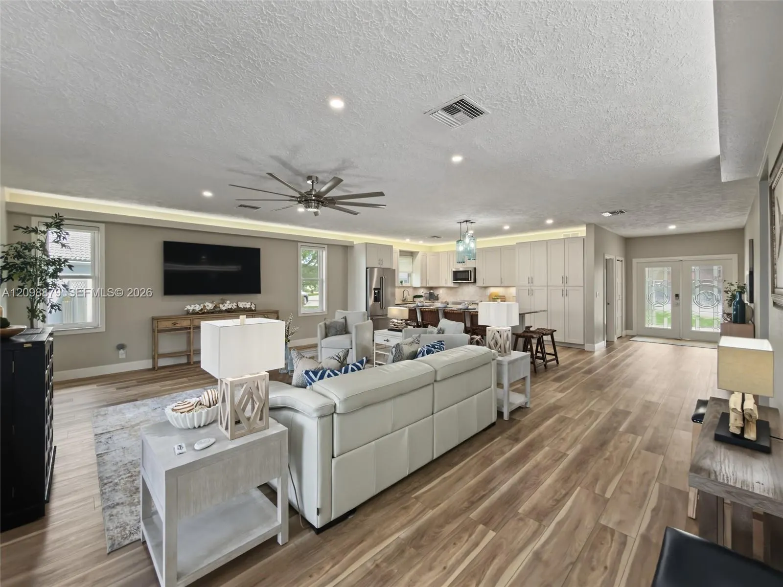 111 Newport Cay