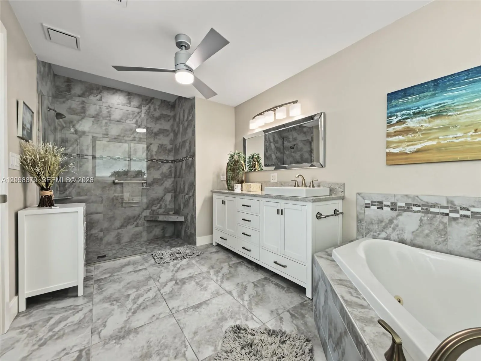 111 Newport Cay