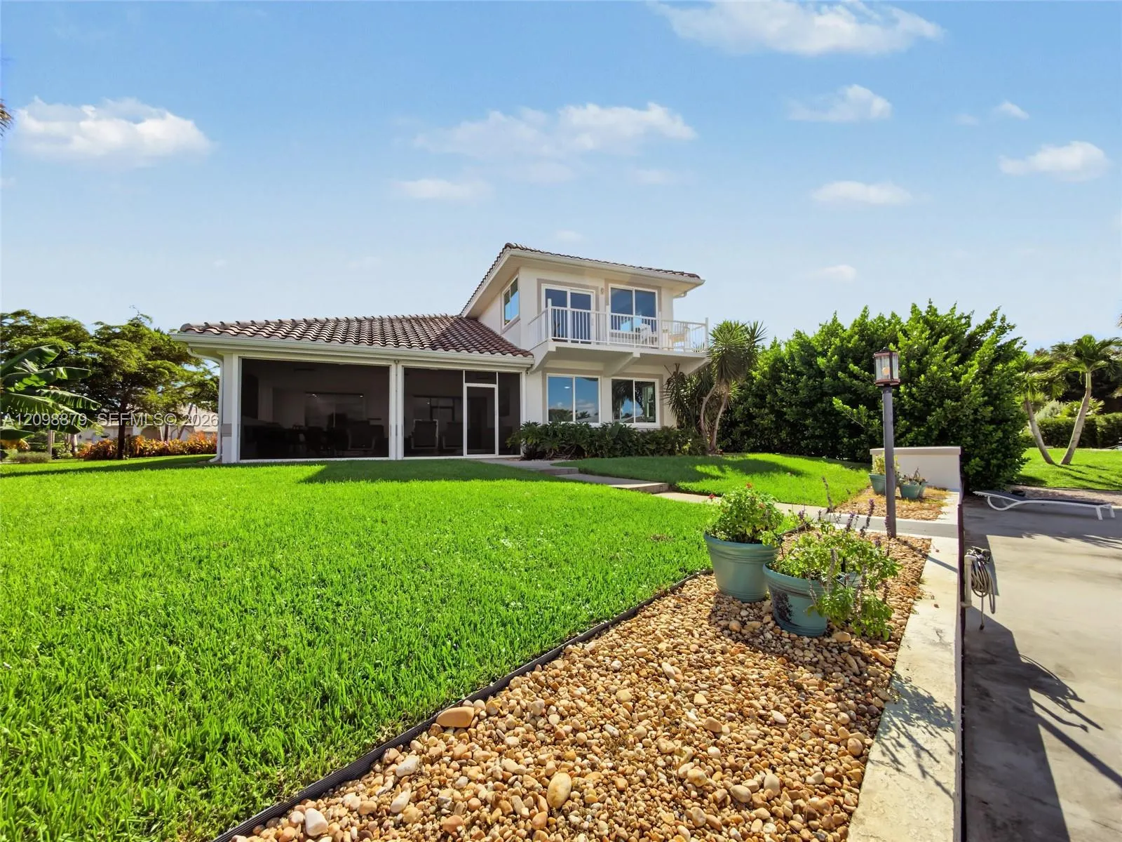 111 Newport Cay
