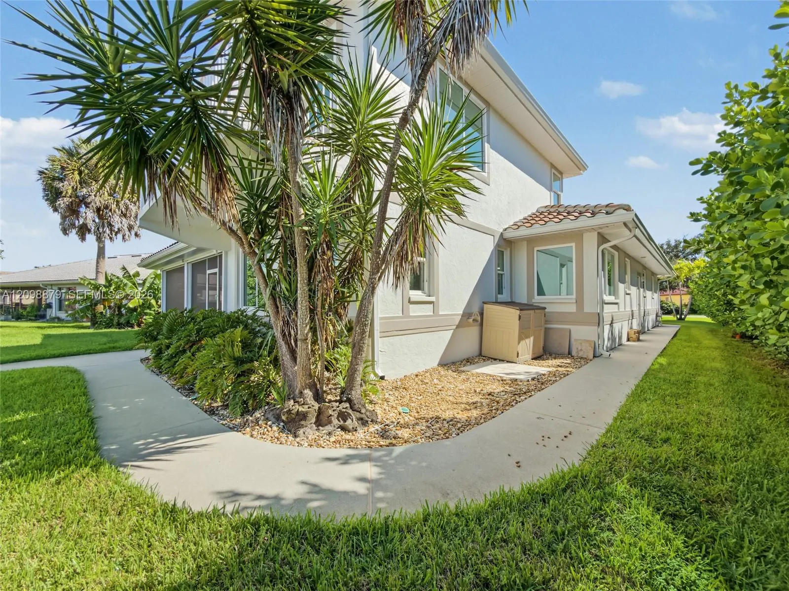 111 Newport Cay