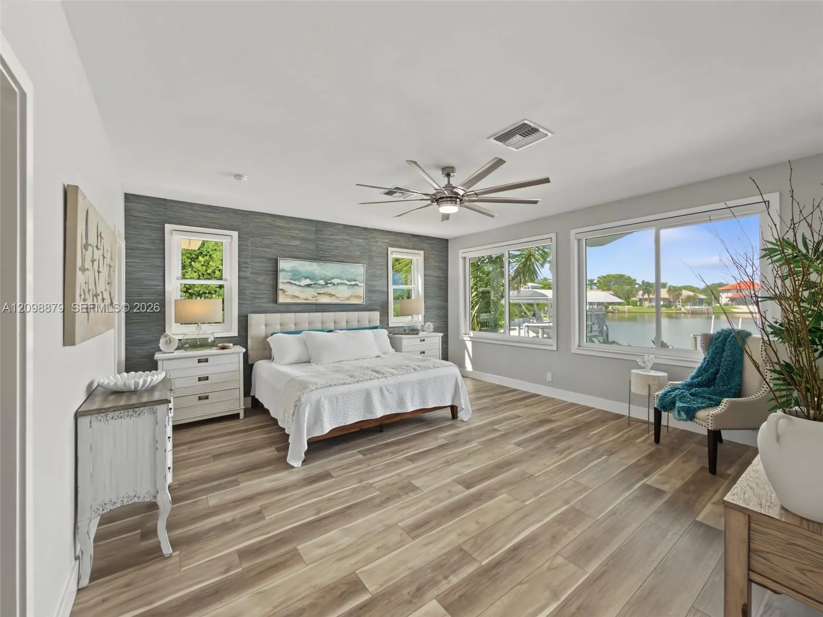 111 Newport Cay
